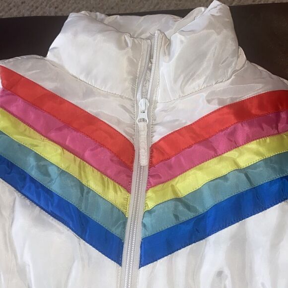 SO Wm’s Sz Med White Rainbow Front Full Zip Pockets Puffer Vest - Picture 2 of 6